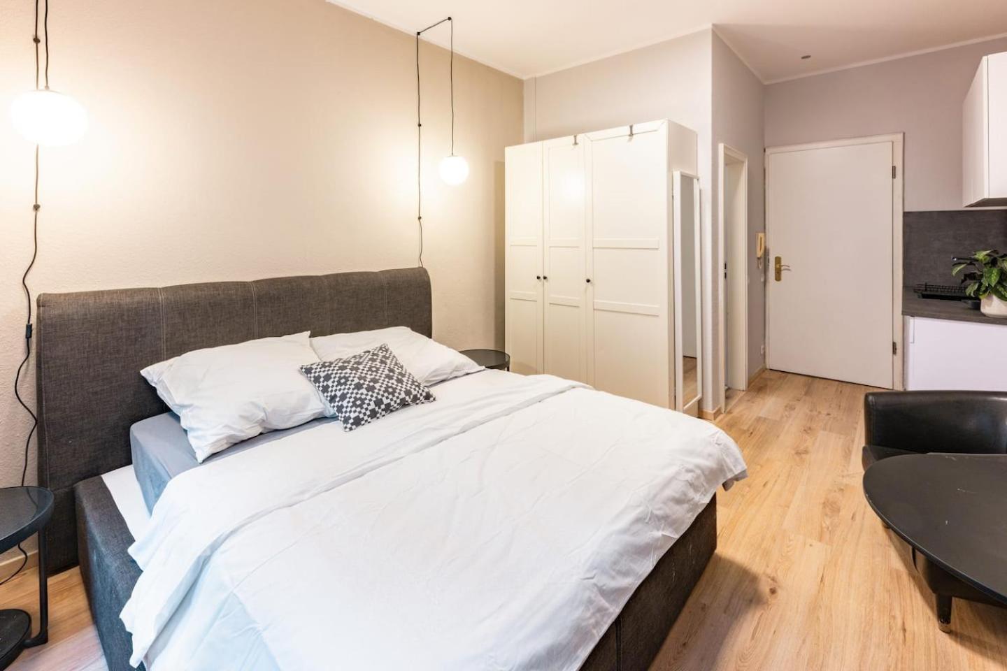 Bh5 Ron Appartement Berlijn